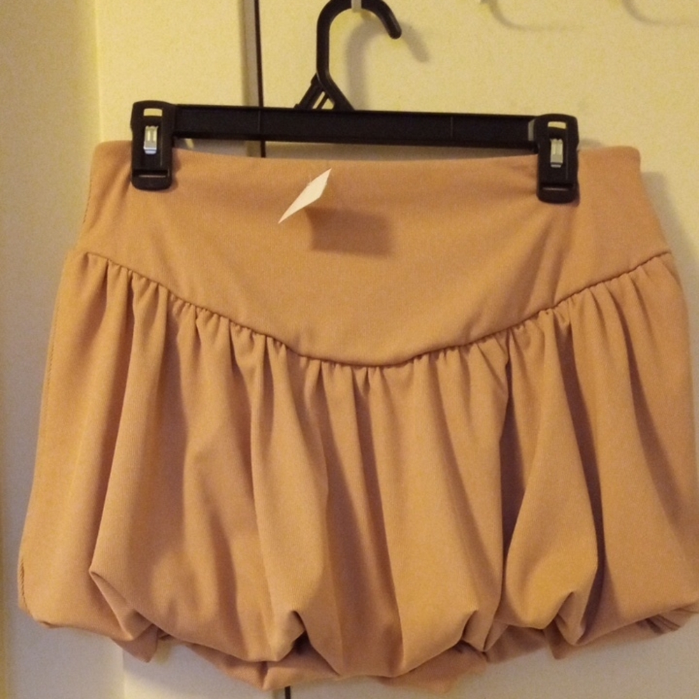 Brand New HEART HIPS Bubble Skirt